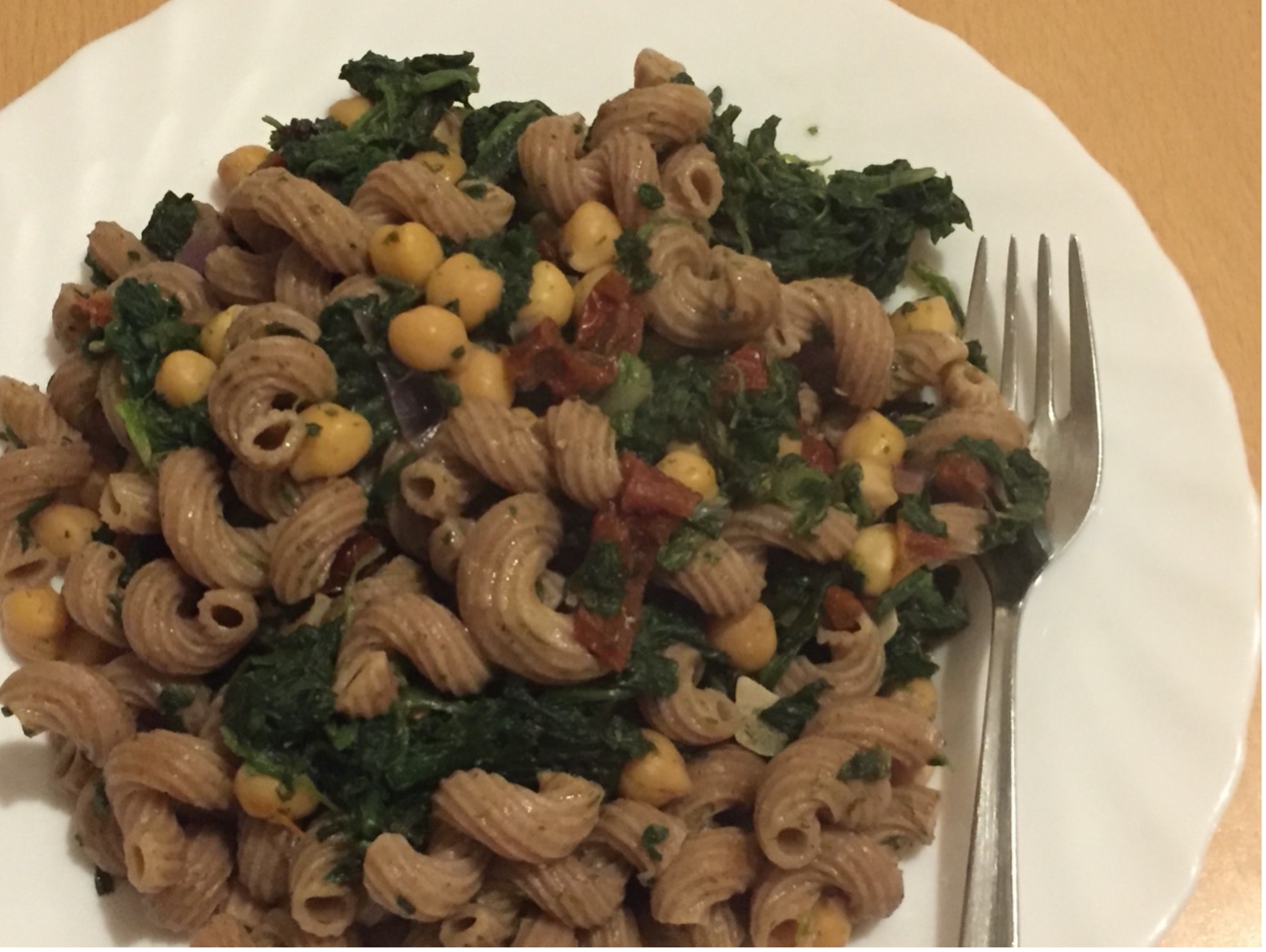 Vollkornnudeln mit Kichererbsen und Spinat - Silke Rosenbusch Vollkornnudeln mit Kichererbsen und Spinat - Silke Rosenbusch